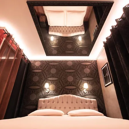 - * Λουξεμβούργο